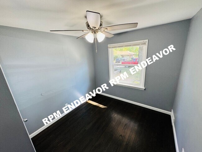 Building Photo - "Charming 4-Bedroom Haven with Sunroom, Ha...