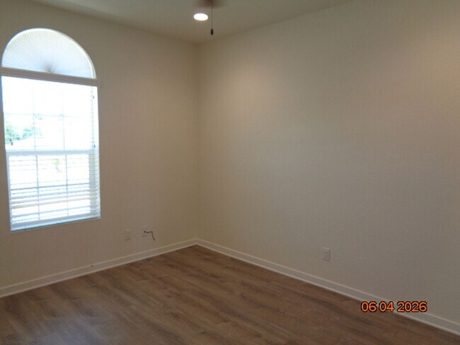 Building Photo - Executive Home in West Lancaster