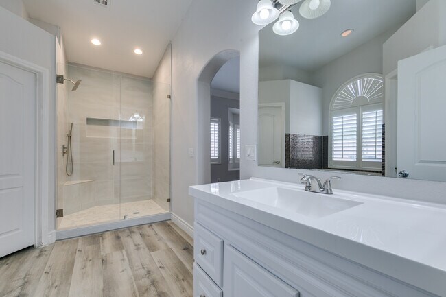 Building Photo - 4105 Demoline Cir