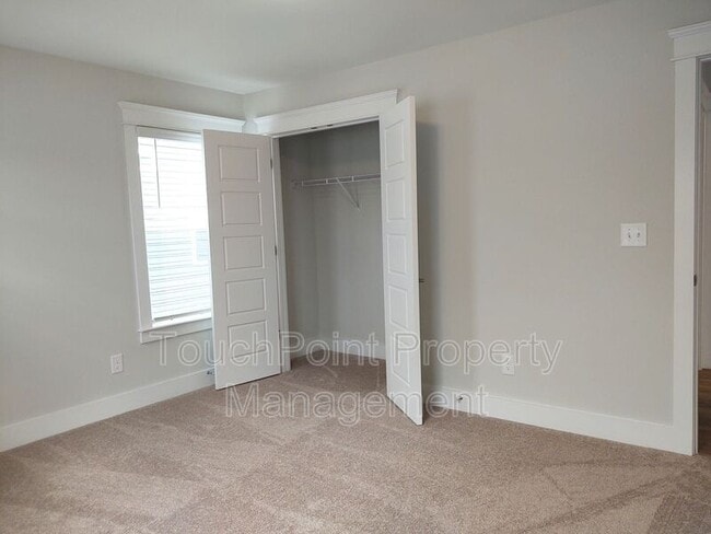 Building Photo - 4013 Belle Landing Rd
