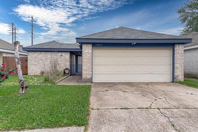 Primary Photo - 11019 Willwood Dr