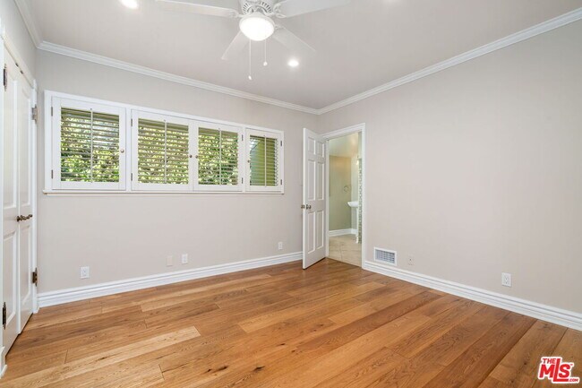 Building Photo - 14972 Camarosa Dr