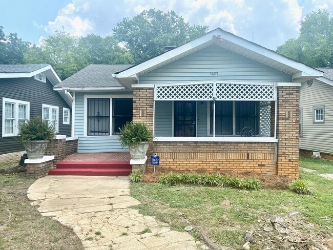 Building Photo - 1407 11th St S