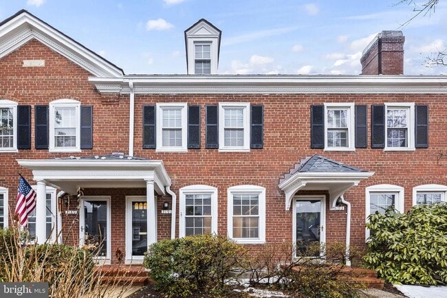 Building Photo - 3191 S Stafford St