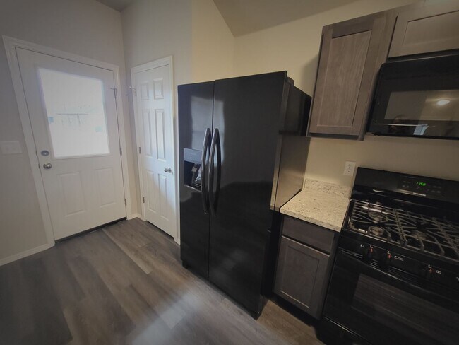 Building Photo - ?Home in the Edmond Area! ?
