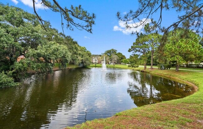 Building Photo - 1055 Crystal Way