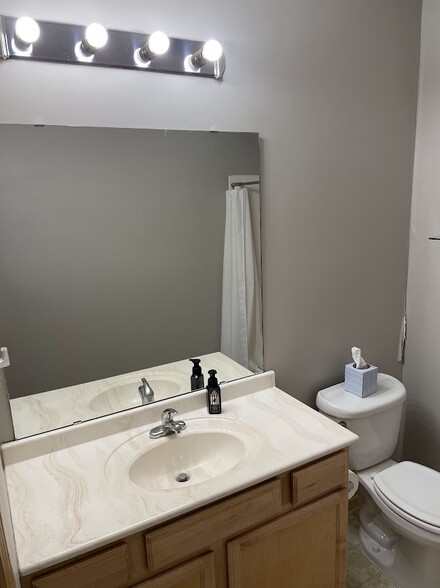 Master Bathroom - 2530 E 34th St
