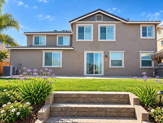 Building Photo - 1527 Horizon Ln
