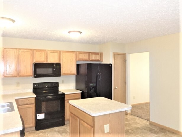 Building Photo - 3182 Cumberland Woods Dr