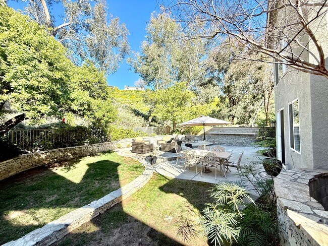 Building Photo - Spacious 4-Bedroom Home with Solar and Luxury Amenities in Northpark!