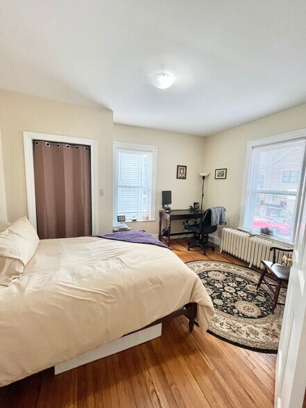 Building Photo - 45 Falkland St