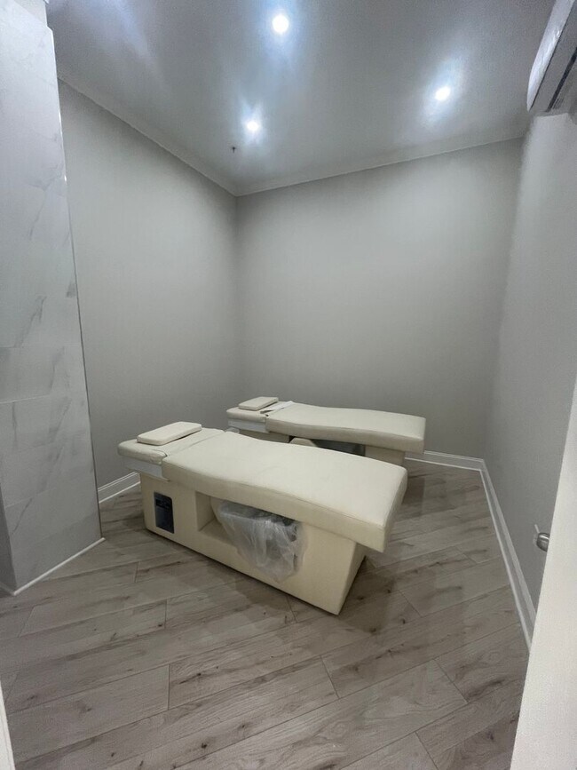 Building Photo - Sonesta