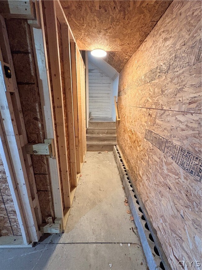 Building Photo - 11 Grove Ave