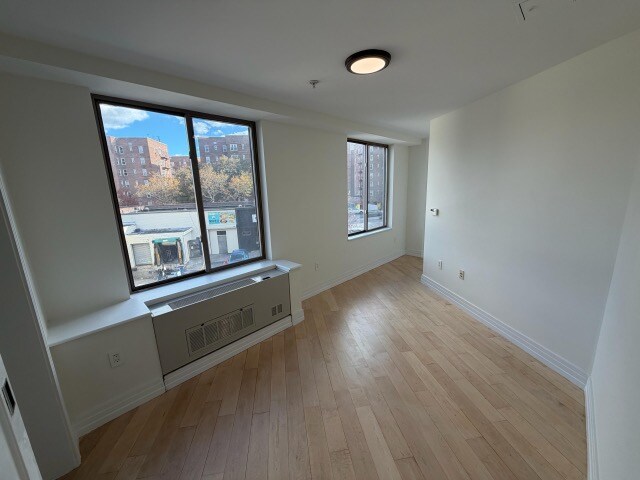 Building Photo - 64-05 Yellowstone Blvd