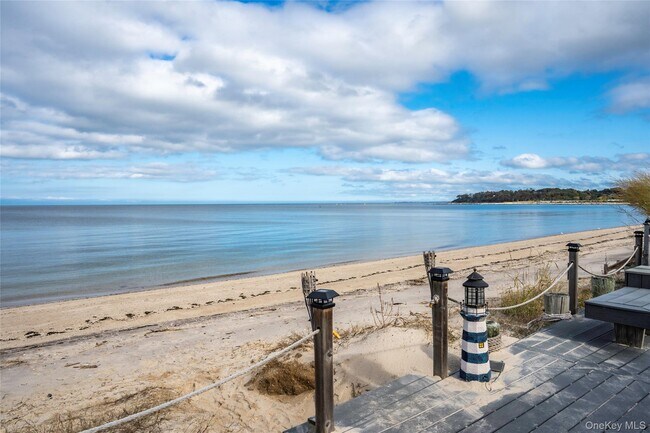 Building Photo - 138 Asharoken Ave