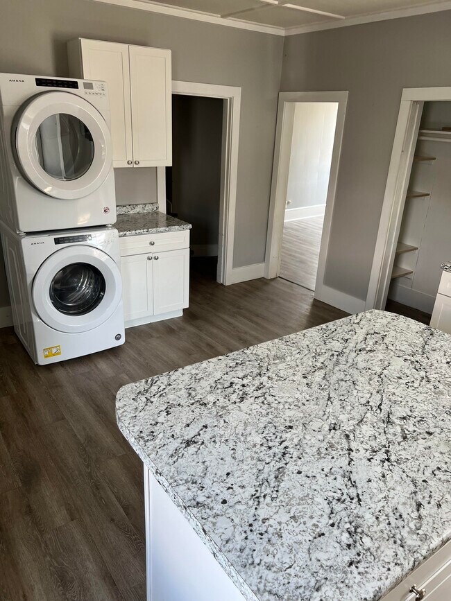 Unit 1 - 48 Clinton Ave