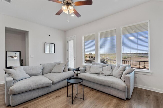 Building Photo - 308 Barton Run Dr