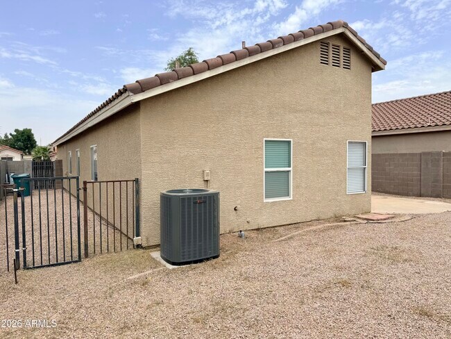 Building Photo - 8227 E Osage Ave