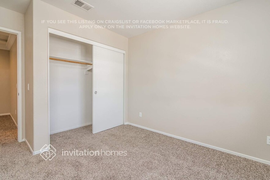 Building Photo - 1869 Petaluma Dr