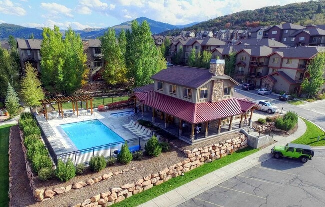 Building Photo - 5501 Lillehammer Ln