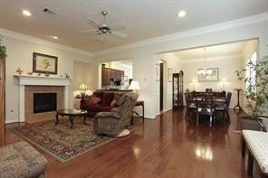 Building Photo - 3030 Royal Oaks Crest