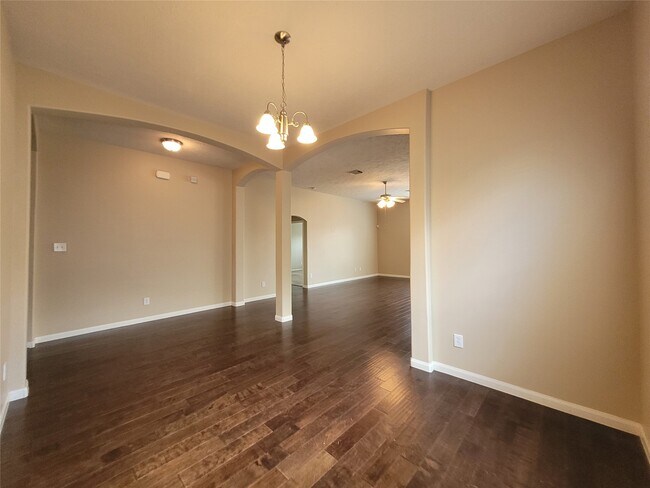 Building Photo - 11826 Fortune Park Dr