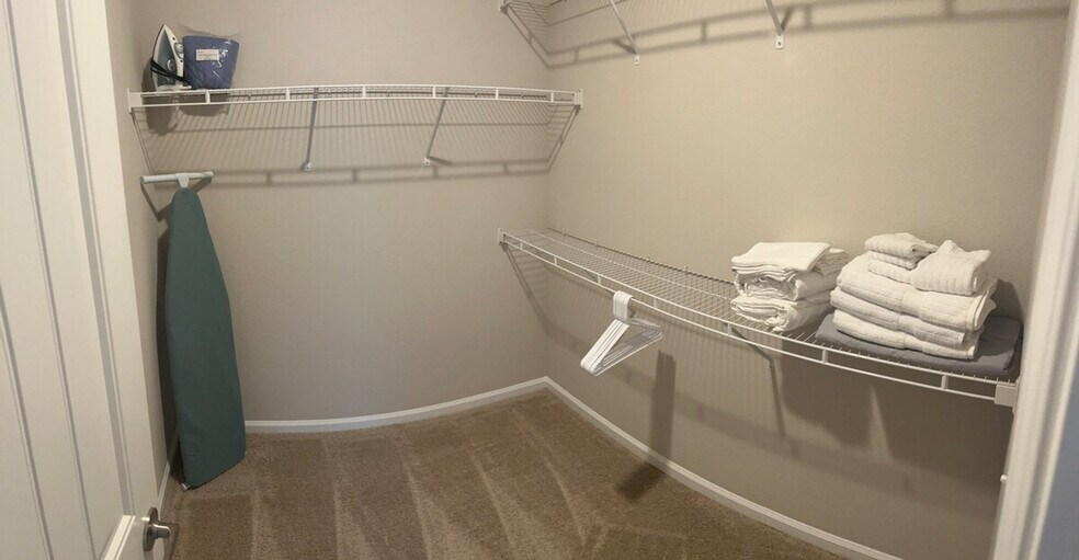 Building Photo - 1445 Broadcloth St