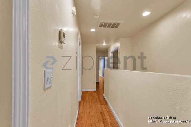 Building Photo - 655 Brockhurst St