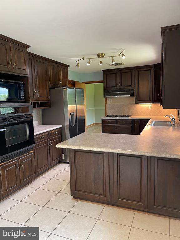 Building Photo - 21 E Loudoun St