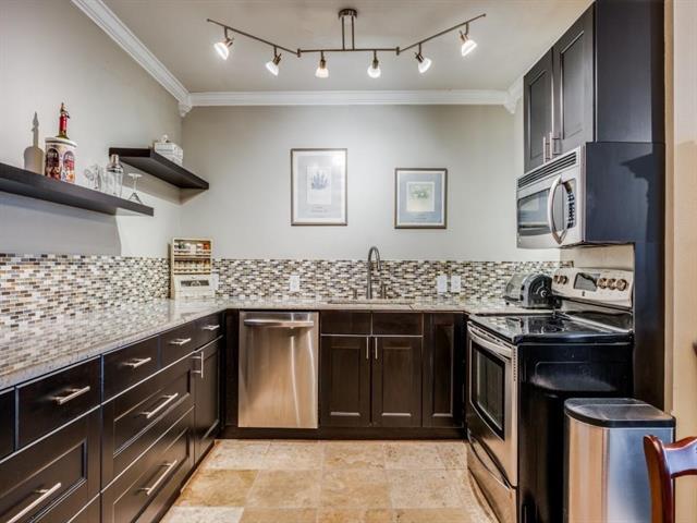 Building Photo - 3701 Turtle Creek Blvd