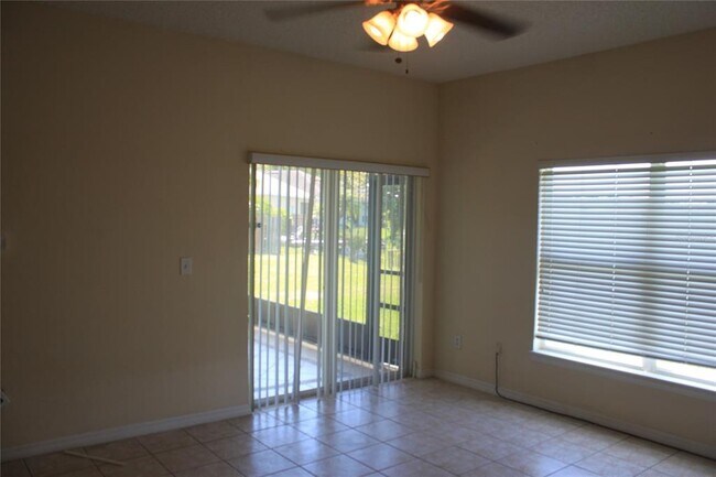 Building Photo - 4440 Waterside Pointe Cir