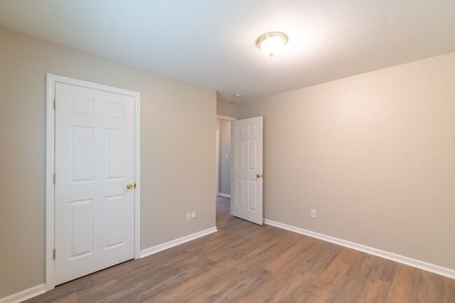 Building Photo - Lovely home in Monroe!