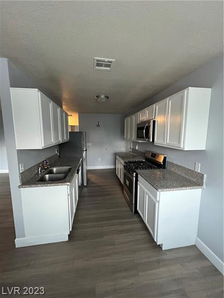 Building Photo - 2829 Wheelwright Dr