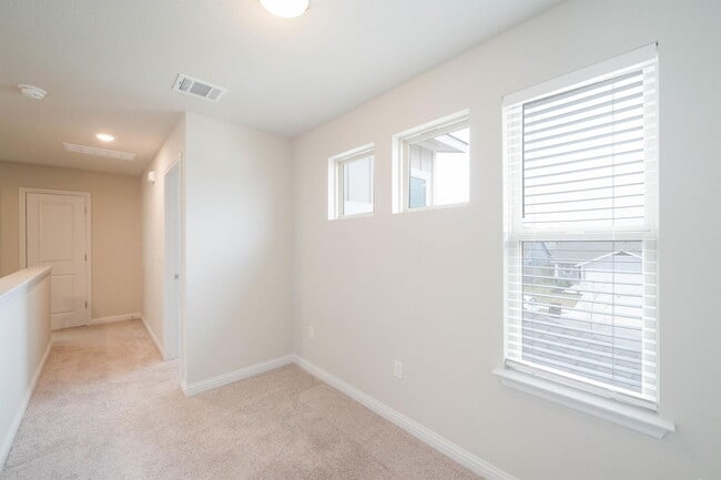 Building Photo - 8208 Cottage Rose Dr