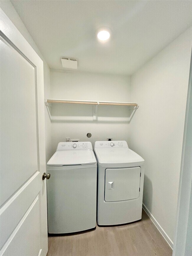 Building Photo - 2623 American Ruby Dr