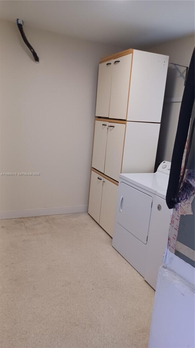 Building Photo - 2015 N 31st Ave