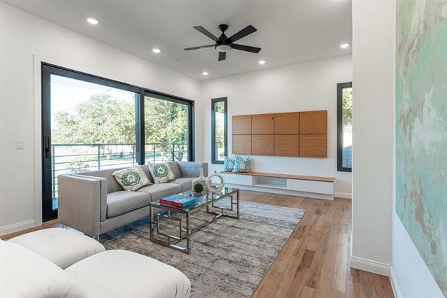 Building Photo - 1920 Caddo St