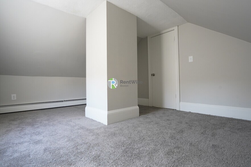 Building Photo - 1 Winship Pl