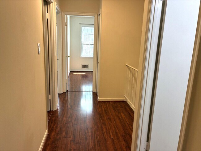 Building Photo - 4834 King Solomon Dr