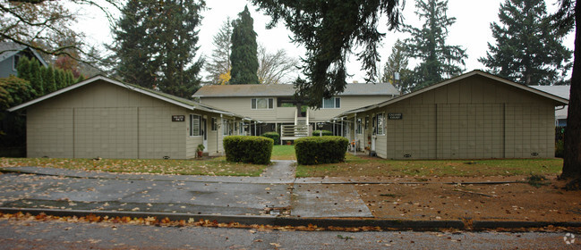 Primary Photo - Calvary Court Apartments