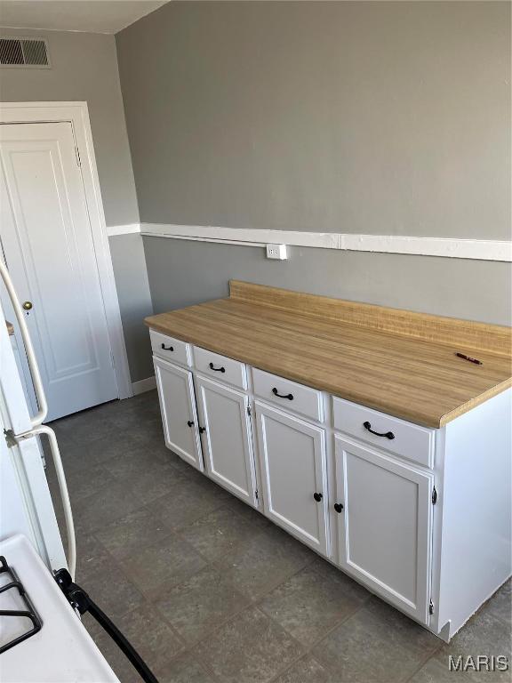 Building Photo - 1340 Yale Ave