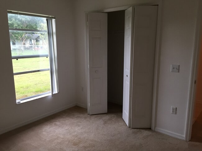 Building Photo - 436 Red Hawk Loop