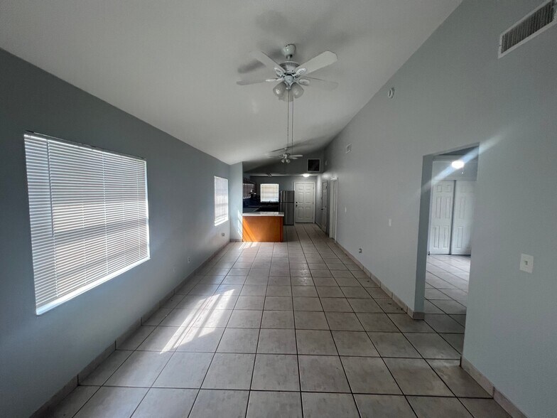 Building Photo - 4843 Billy Direct Ln