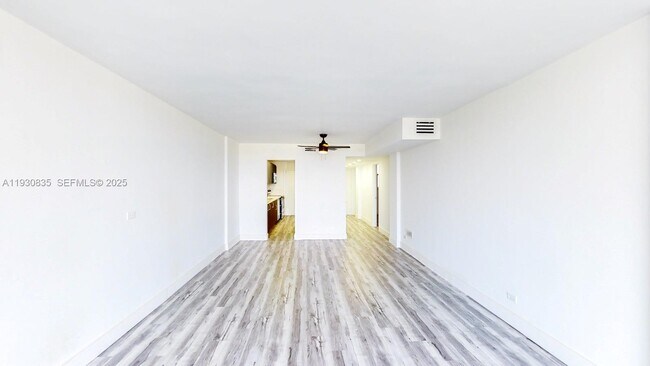 Building Photo - 3660 NE 166th St