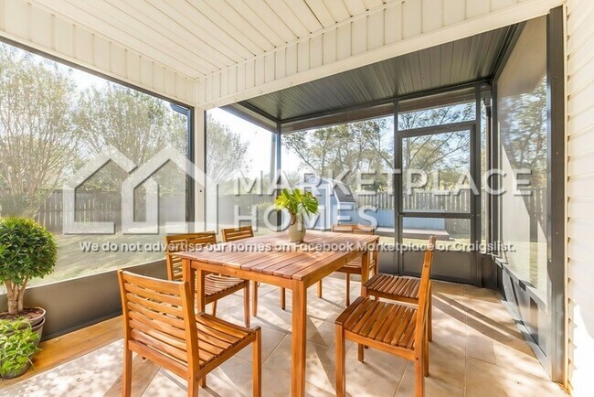 Building Photo - 107 Marcelline Ct