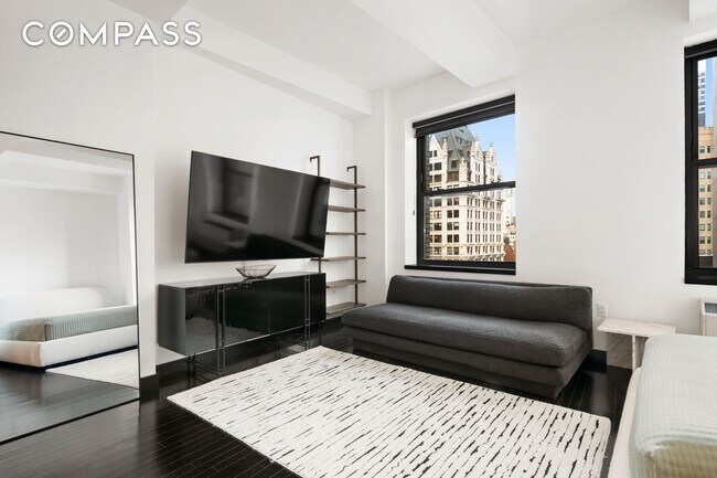 Building Photo - 20 Pine St