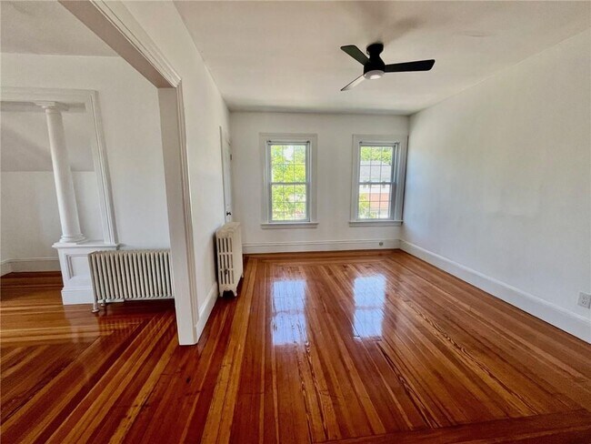 Building Photo - 1309 Smith St