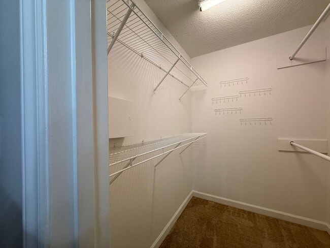 Building Photo - Spacious Two Bedroom, 2nd Floor Condo with Private Balcony. SHOWN BY APPOINTMENT ONLY!