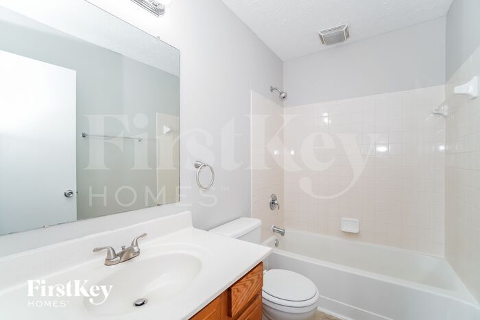 Building Photo - 866 Campanula Ct