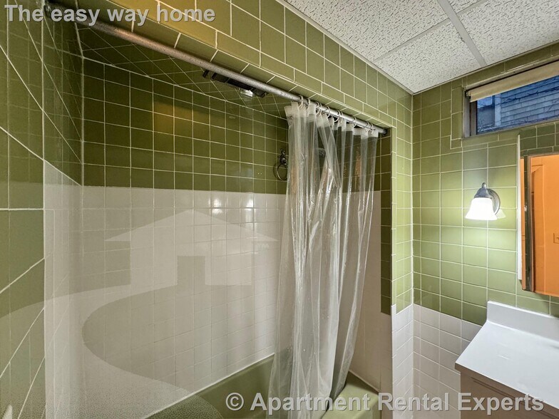 Building Photo - 95 Kidder Ave